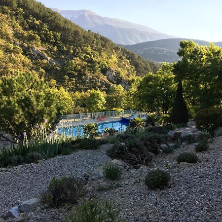 Les Chambres D'Hotes Du Mas Face Au Ventoux Plaisians Luaran gambar