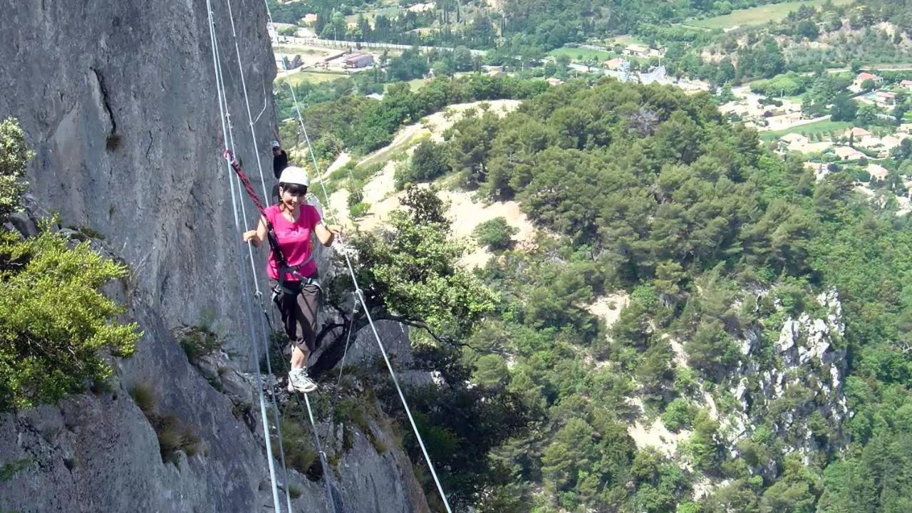 Les Chambres D'Hotes Du Mas Face Au Ventoux Plaisians Luaran gambar