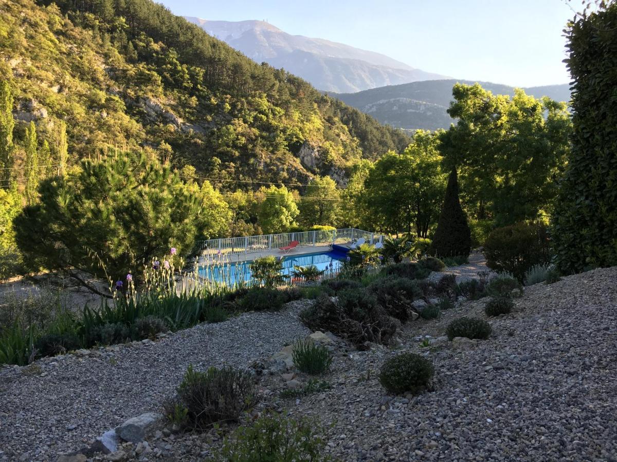 Les Chambres D'Hotes Du Mas Face Au Ventoux Plaisians Luaran gambar