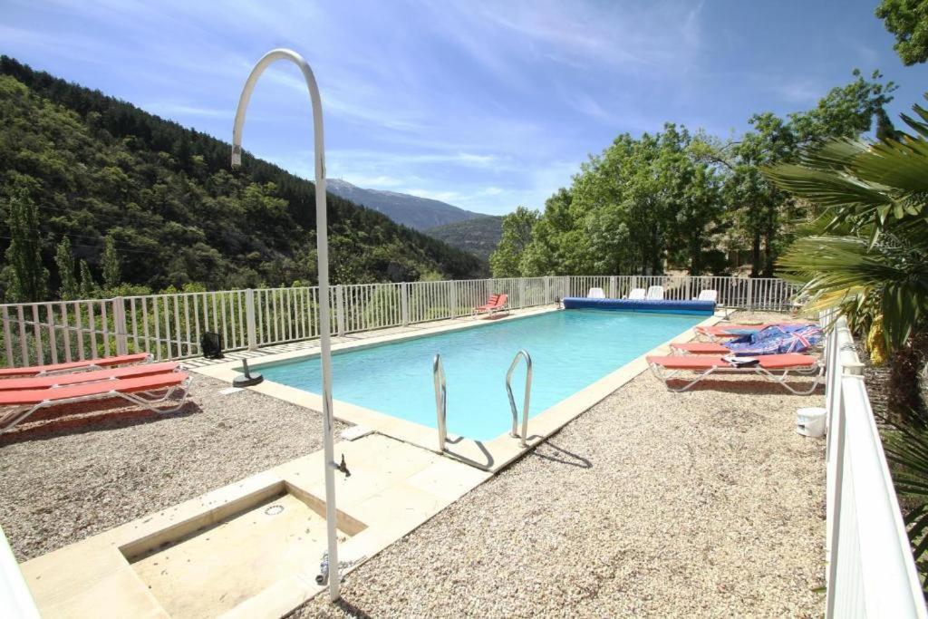 Les Chambres D'Hotes Du Mas Face Au Ventoux Plaisians Luaran gambar